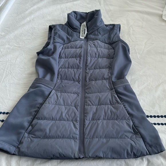 Lululemon running vest Size 2 - Picture 1 of 4